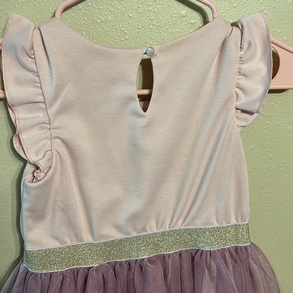Formal dress - Picture 4 of 4